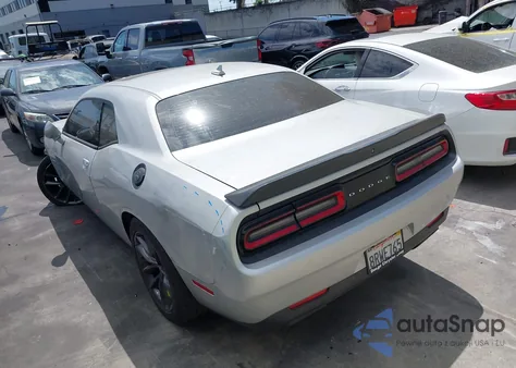 2019 Dodge Challenger R/T z USA, uszkodzony, nr VIN 2C3CDZBT8KH618439